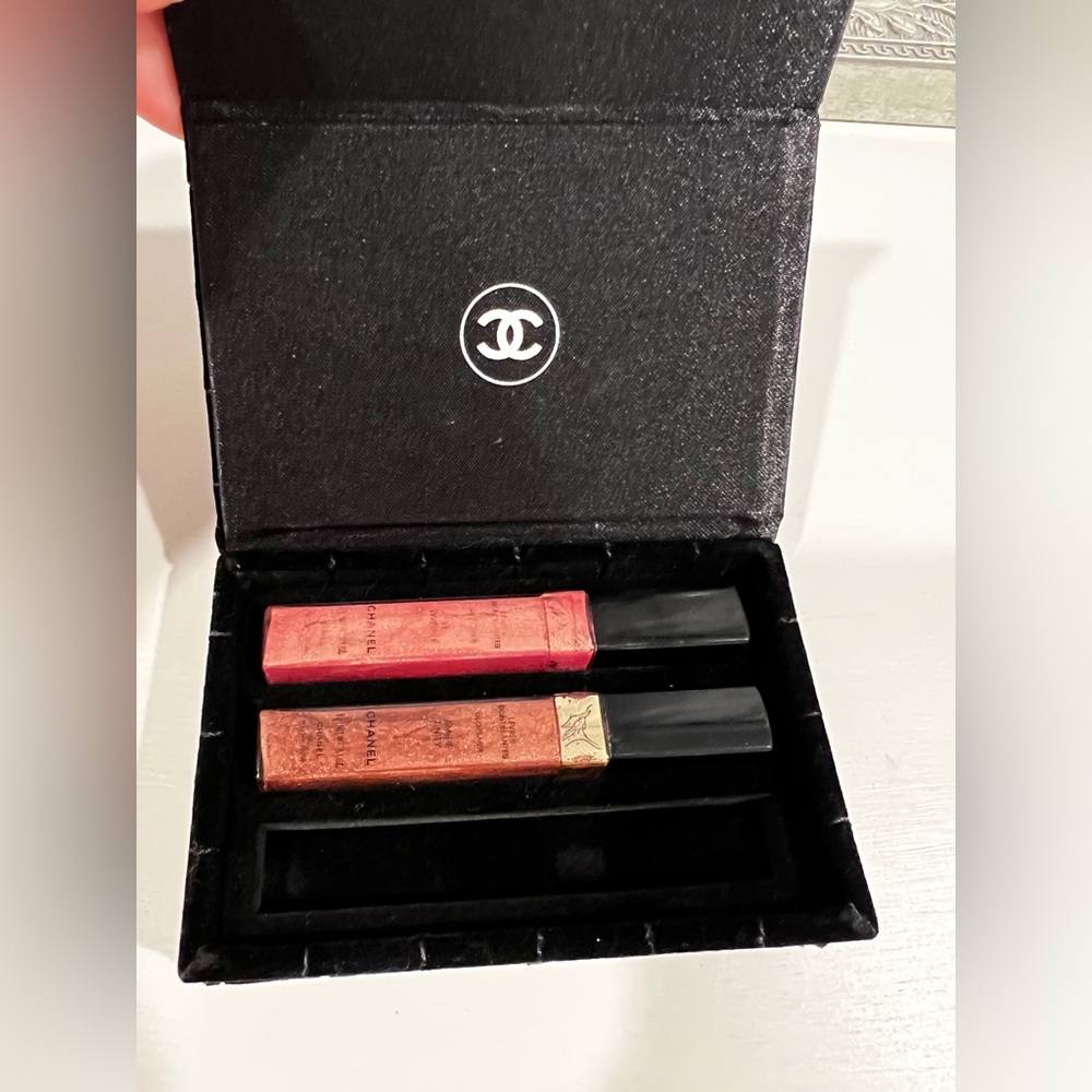 CHANEL Lip Gloss Duo in Rose Pink and Bronze